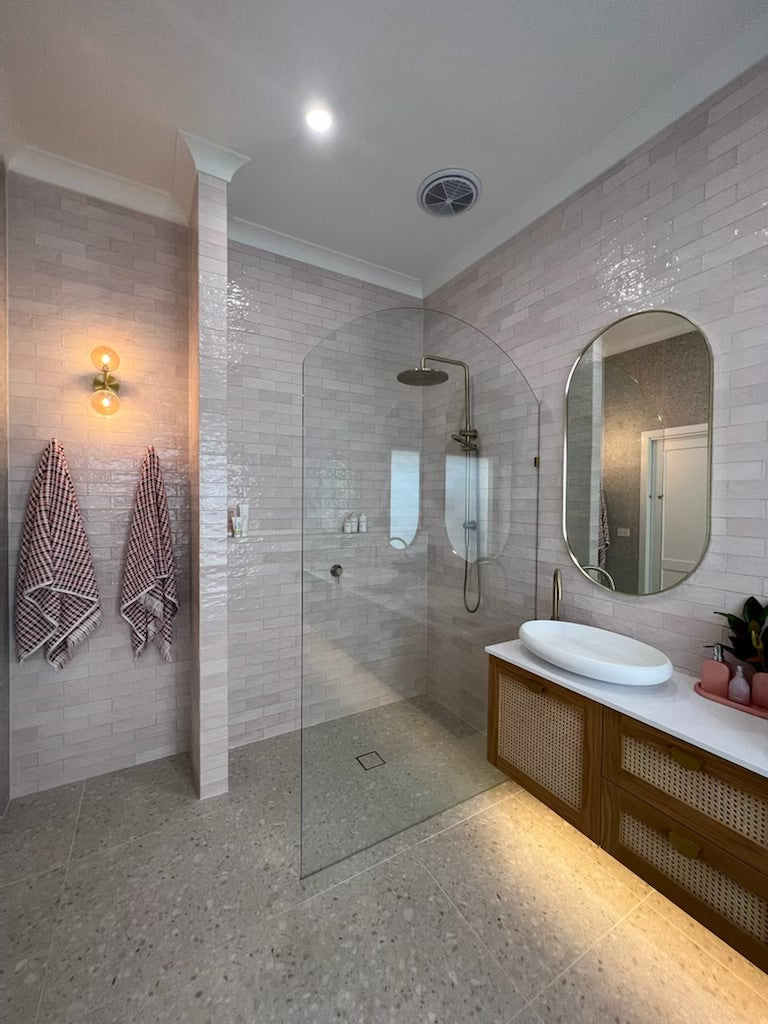 Arched Fixed Frameless Shower Screens