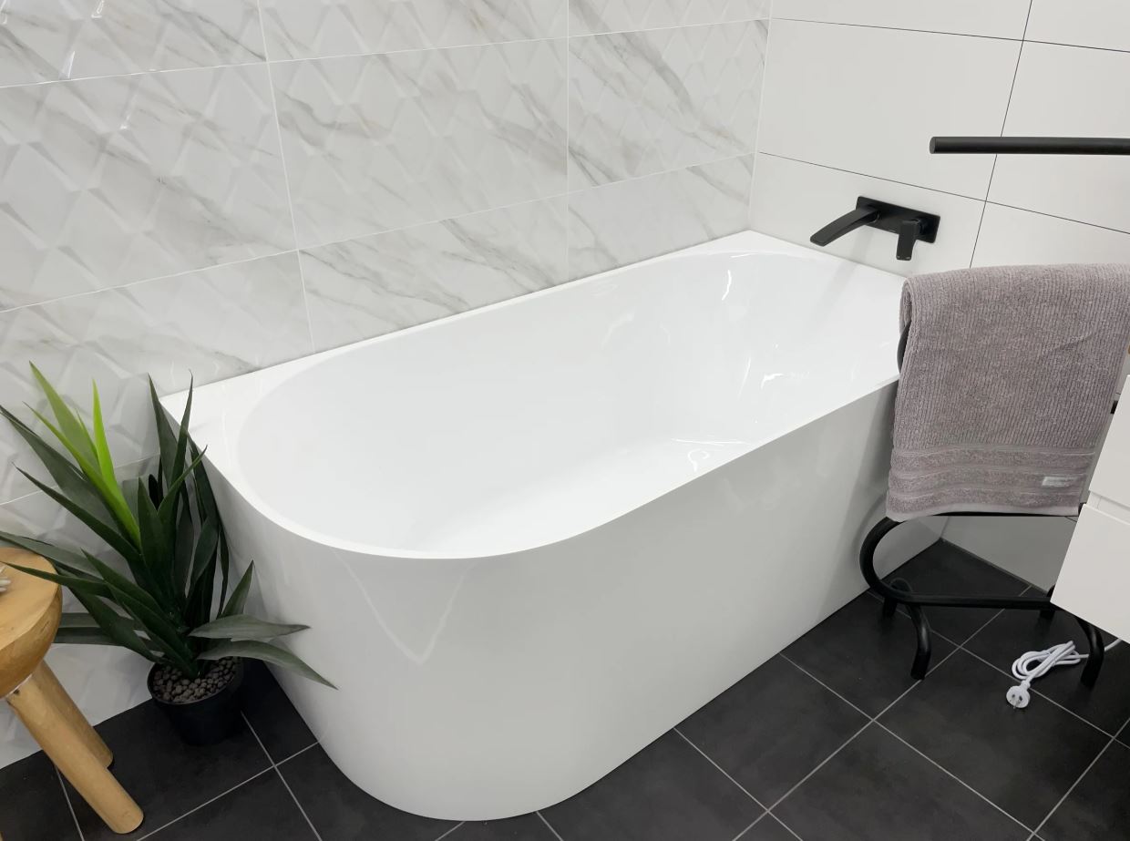 Cassa Designs Auris Corner Back to Wall Bathtub