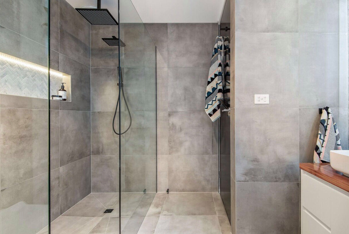 Frameless Shower Screens - Designer Bathware