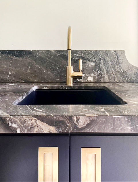 Cuisine 46 x 46 Inset / Undermount Fine Fireclay Sink - Designer Bathware