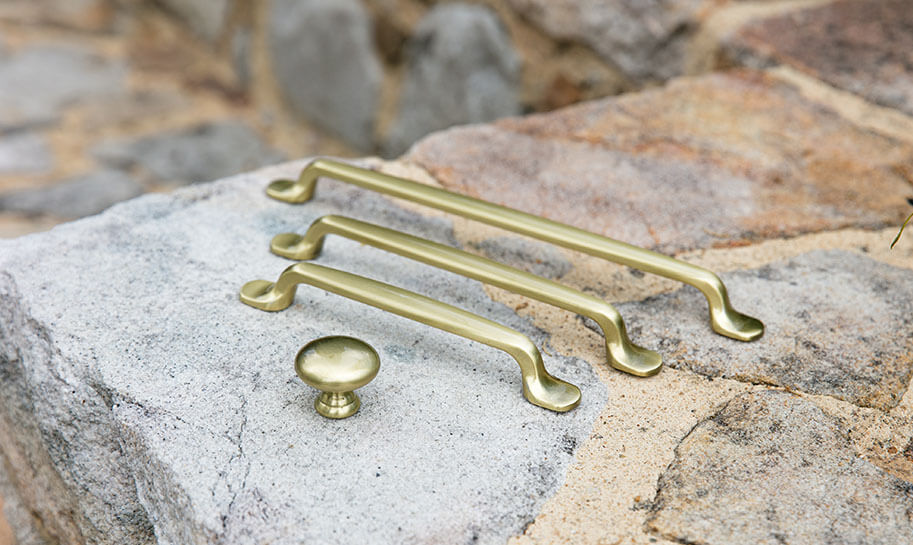 Turner Hastings Tutto Pull Handles Brushed Brass