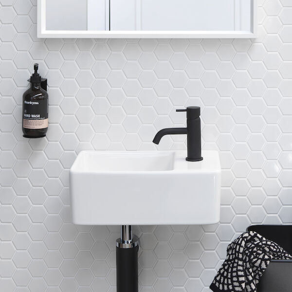 Square Hand Wall Basin (1 Tap Hole)