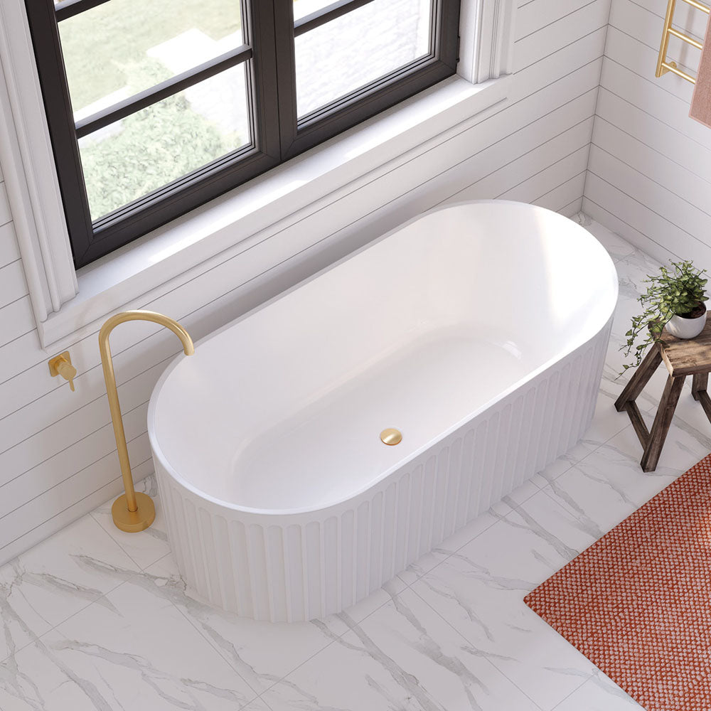 Eleanor 1700 Freestanding Acrylic Bath