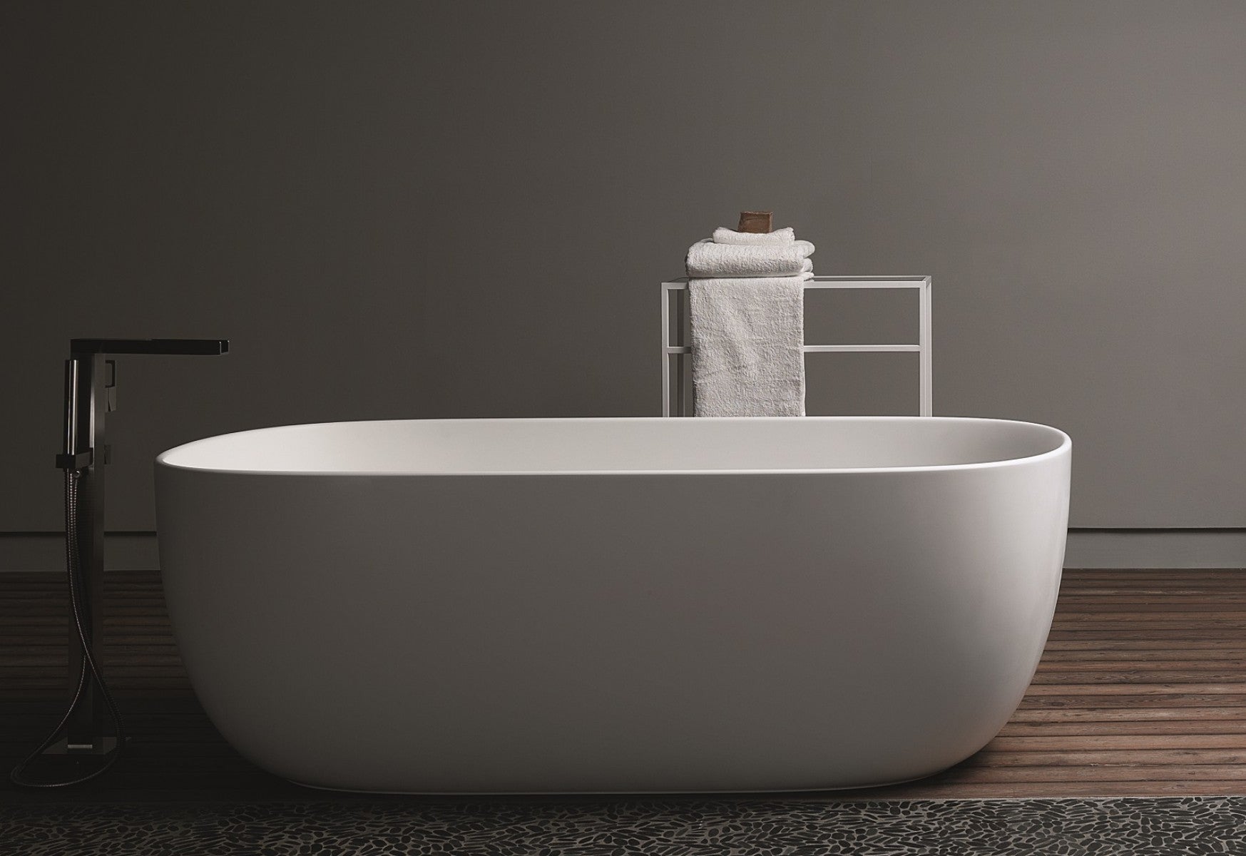 Domus Living Fiume Cristalplant Freestanding Bath