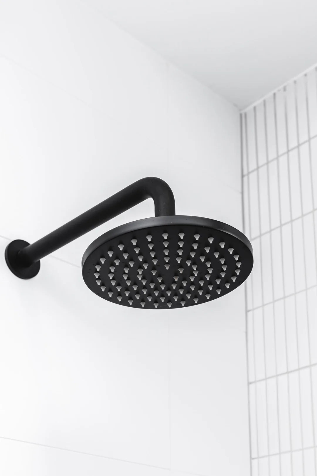 Meir Round Wall Shower Curved Arm 400mm Matte Black