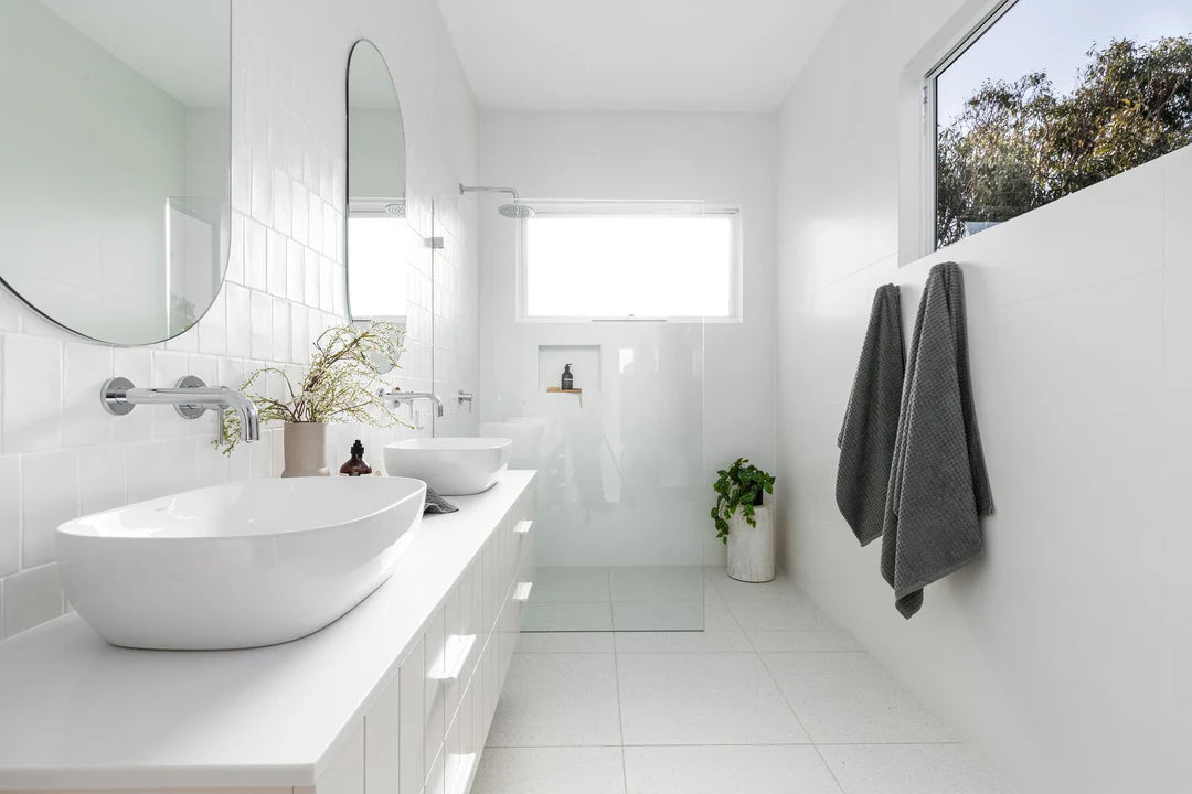 Meir Round Wall Shower Curved Arm 400mm Chrome