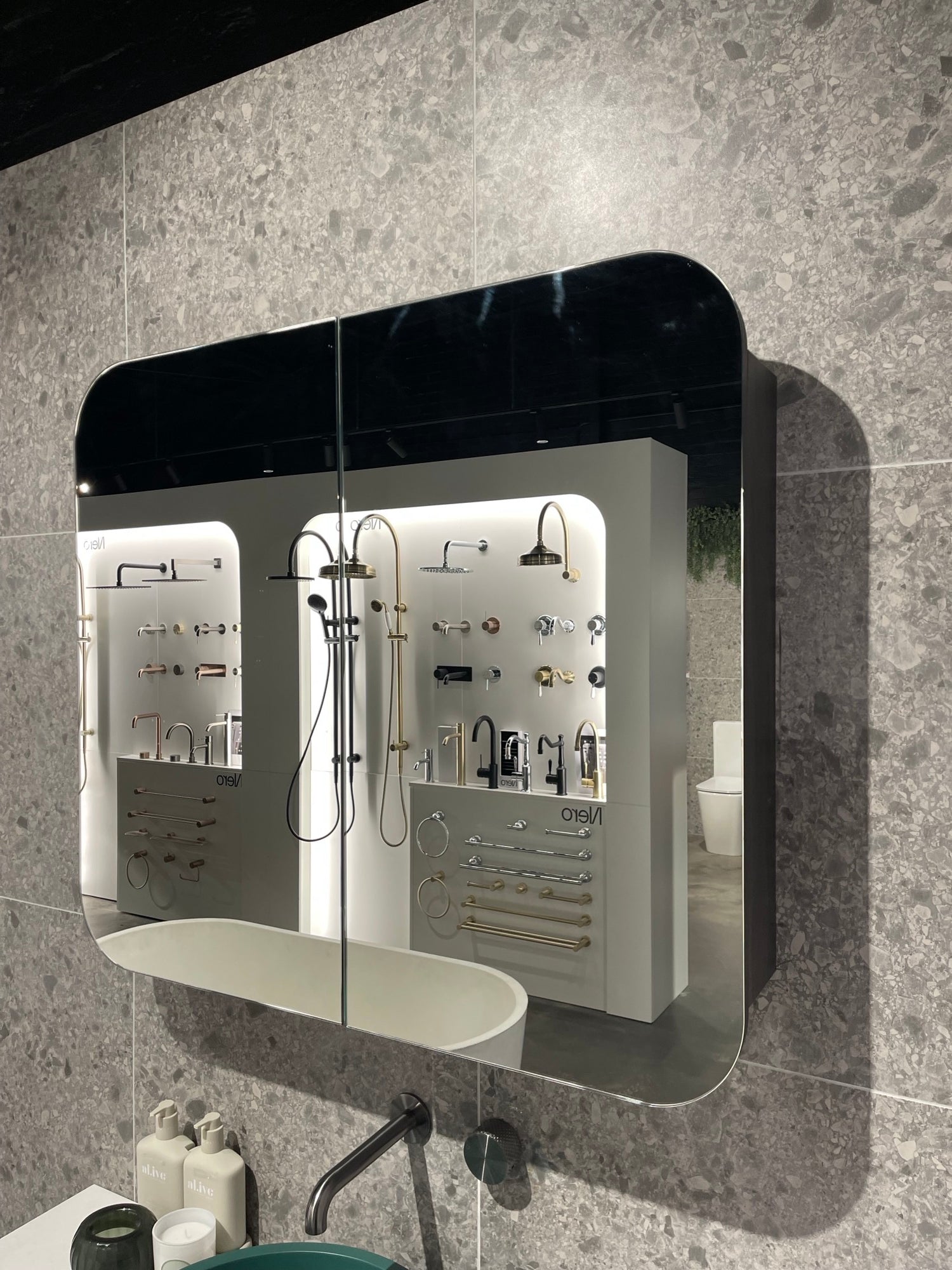 Derwent 750 Double Door Cabinet