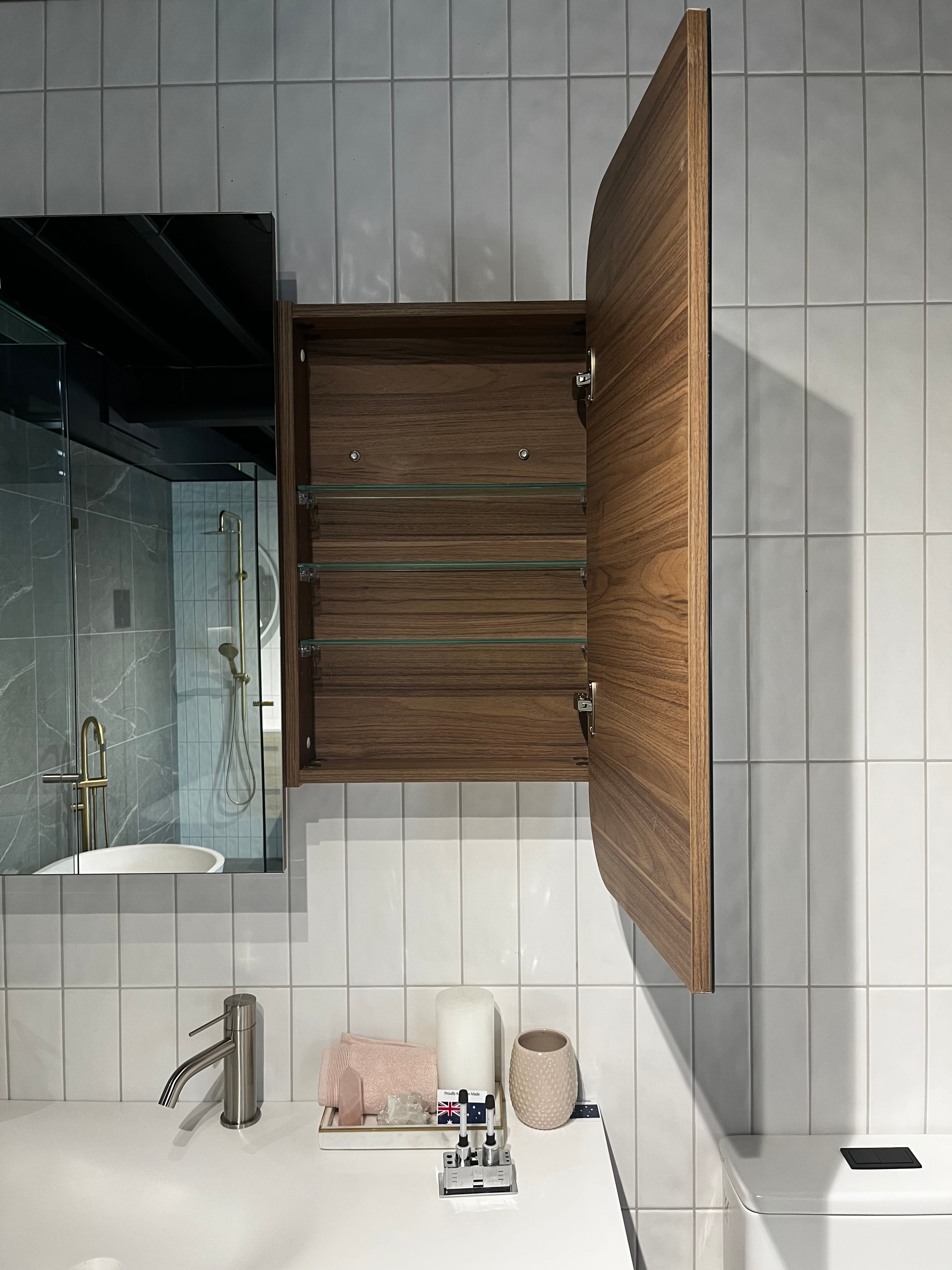 Derwent 900 Double Door Cabinet