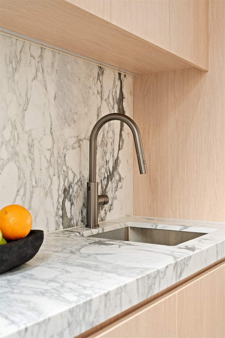 Nero Mecca Smart Sensor Pull Out Kitchen Mixer Gun Metal