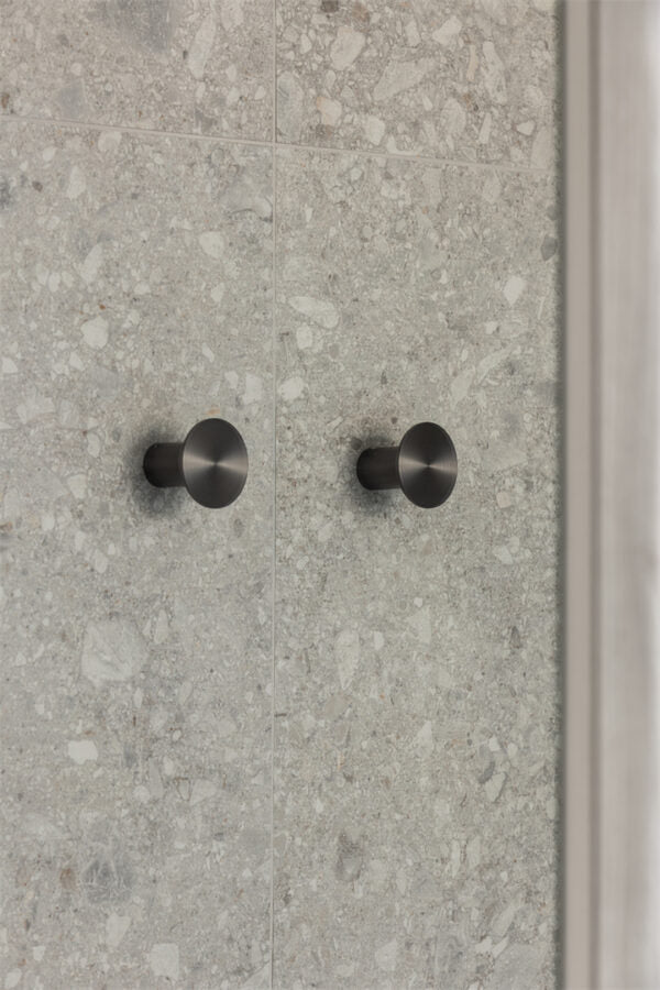 Nero Mecca Robe Hook II Gun Metal