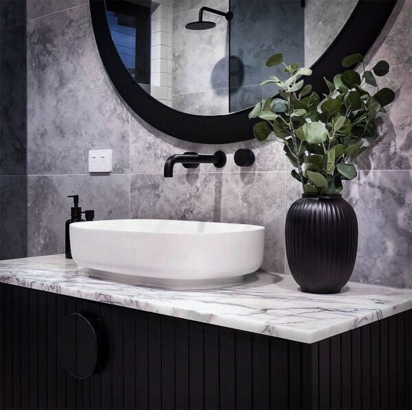 Nero Kara Wall Basin Set - Matte Black