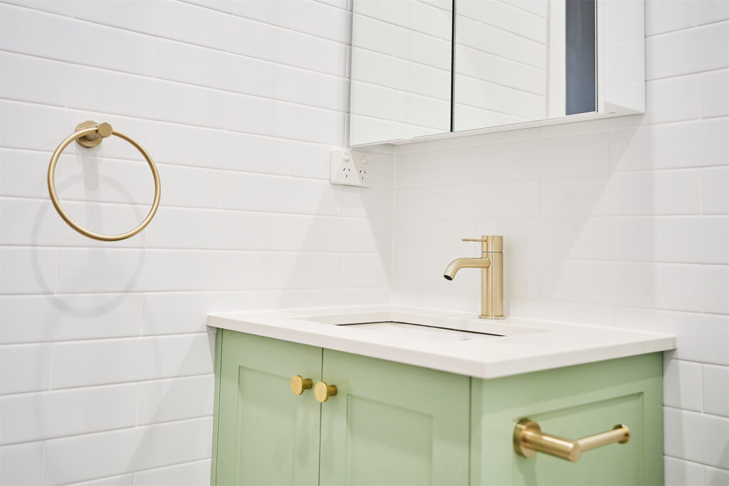 Nero Mecca Basin Mixer Brushed Gold