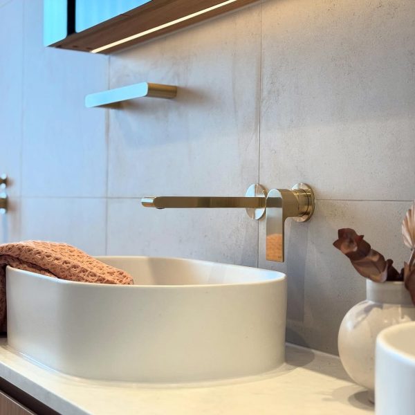 Nero Bianca Wall Basin/Bath Mixer Separate Back Plate 230 mm Brushed Gold