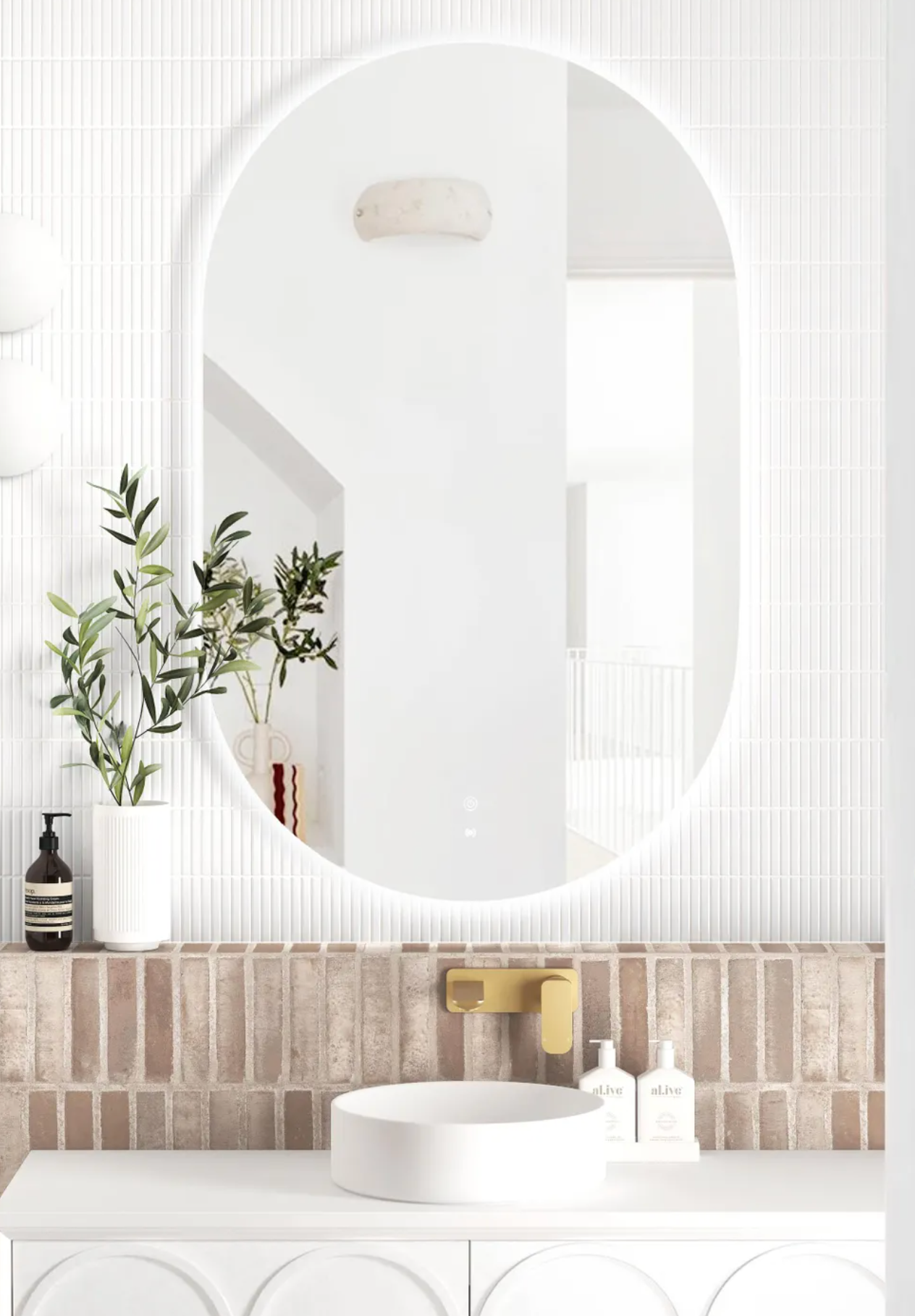 Otti Led Noosa Mirror 900 x 600