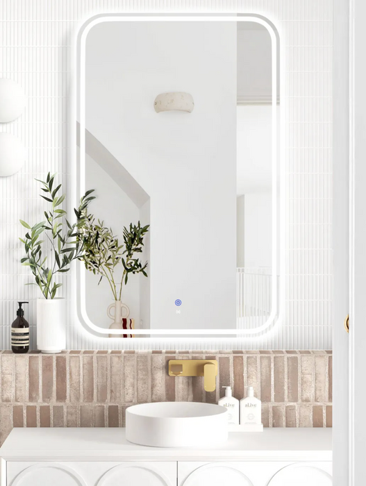 Otti Led Newport Mirror 900 x 600