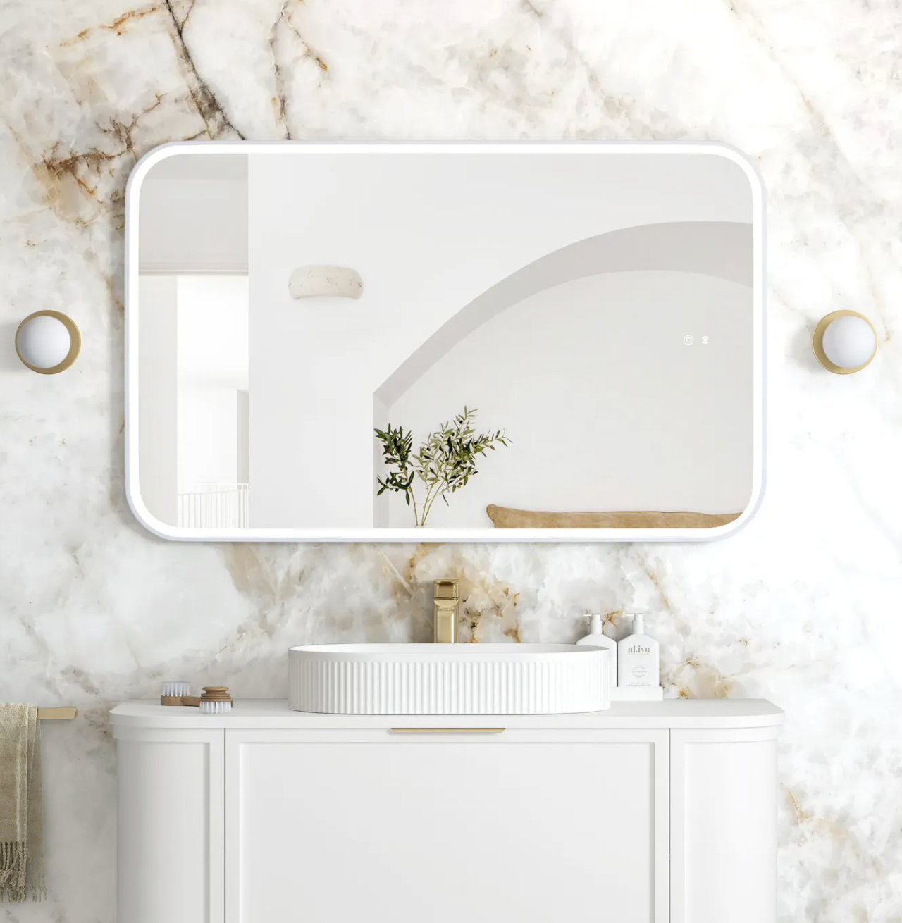 Otti Led Newport Mirror 1200 x 750