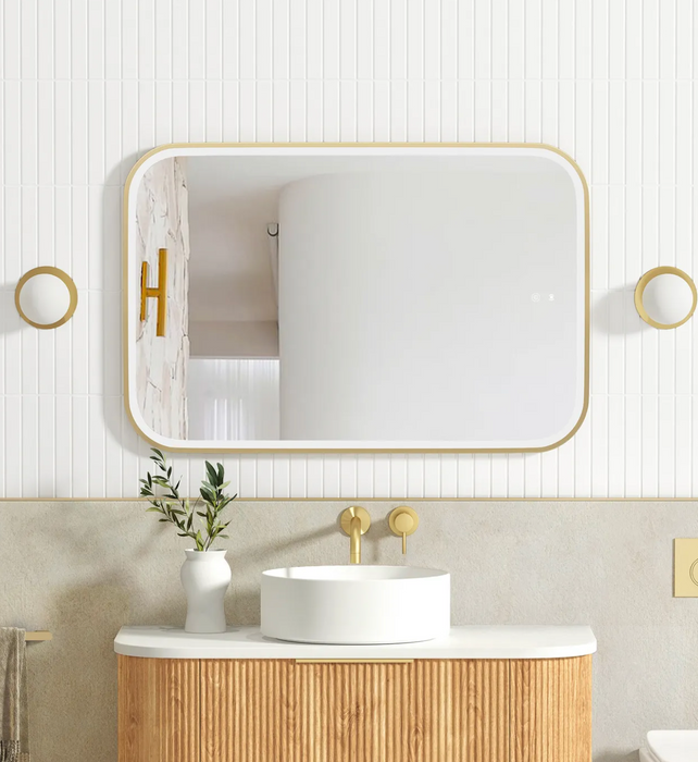 Otti Led Newport Mirror 900 x 600