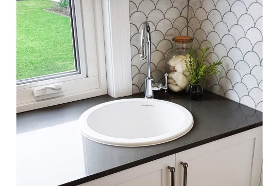 Cuisine Round 47 Inset / Undermount Fine Fireclay Sink