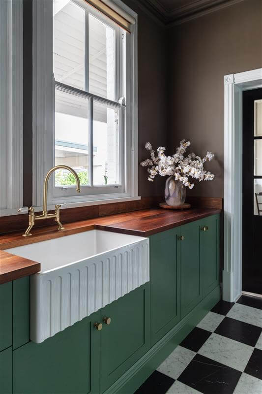 Turner Hastings Cove 75 Fireclay Butler Sink