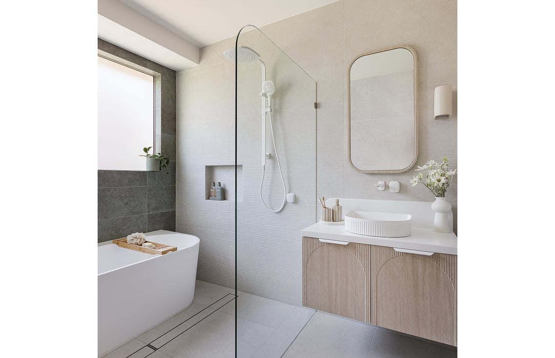 Nuage Shower / Wall Mixer