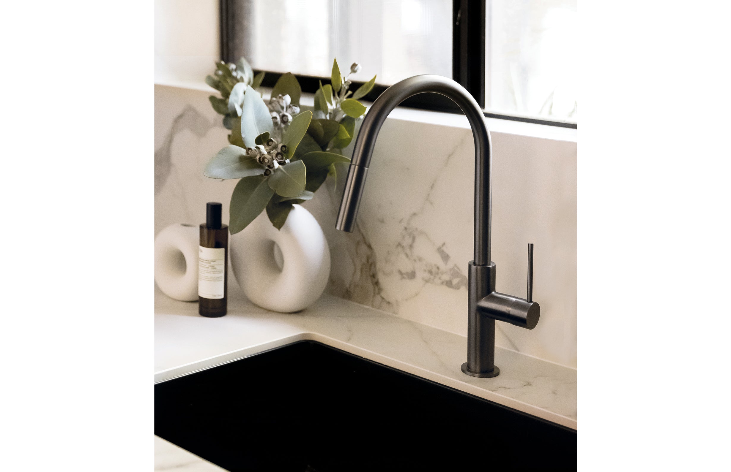 Vivid Slimline Pull Out Sink Mixer