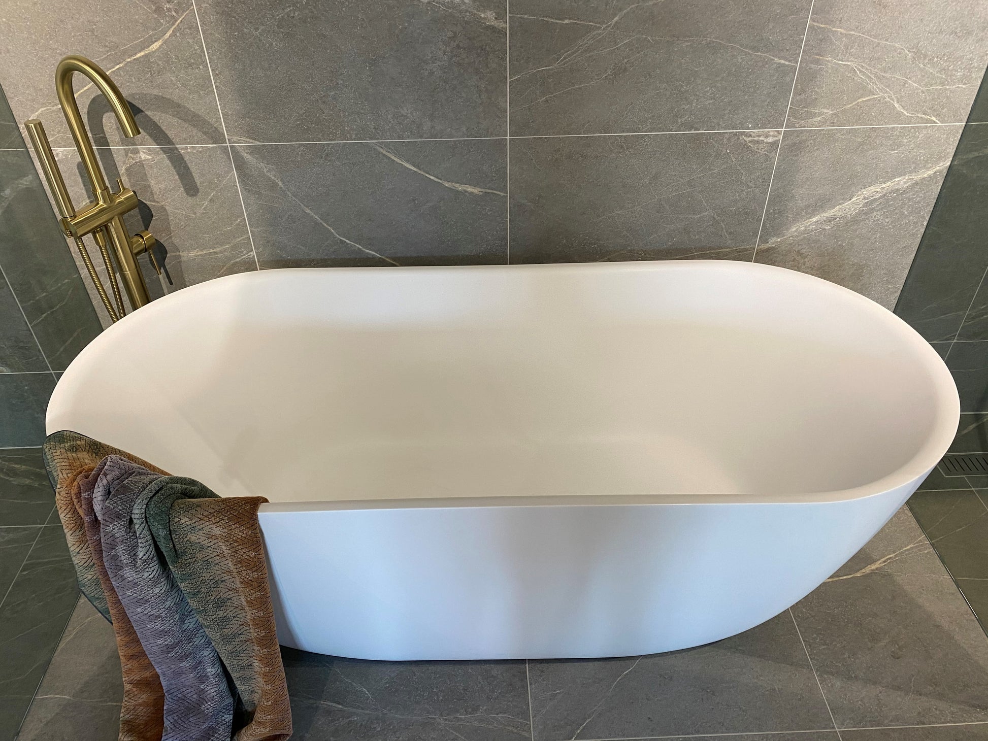 Modern FB10 1680 Matte Free Standing Bath - Designer Bathware