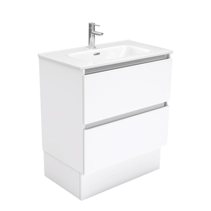 Joli Quest 750 Vanity on Kickboard